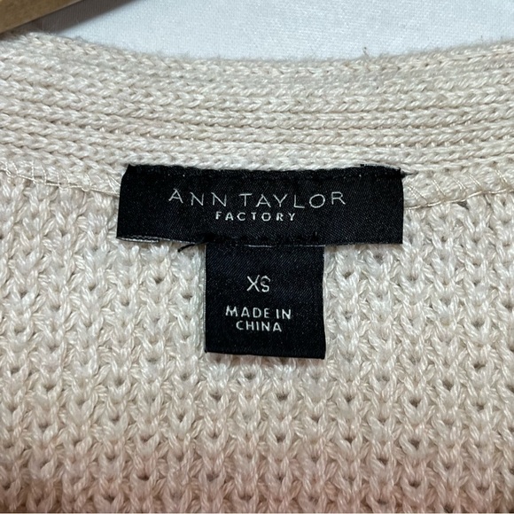 Ann Taylor Sweater Cardigan Womens Size XS Tan Waffle Knit Flare Sleeve - Picture 3 of 8